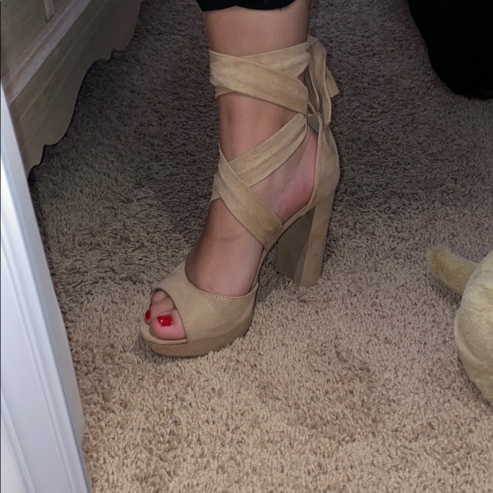 Cute cream heels